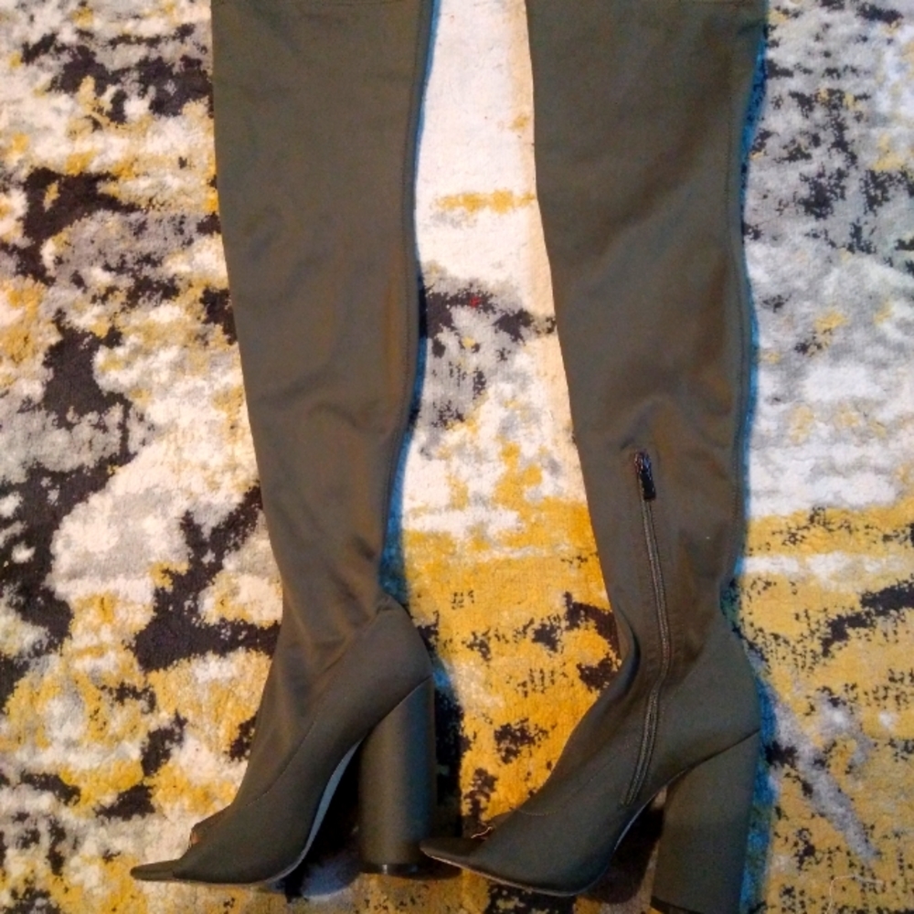 Women green thigh high boots size 6.5